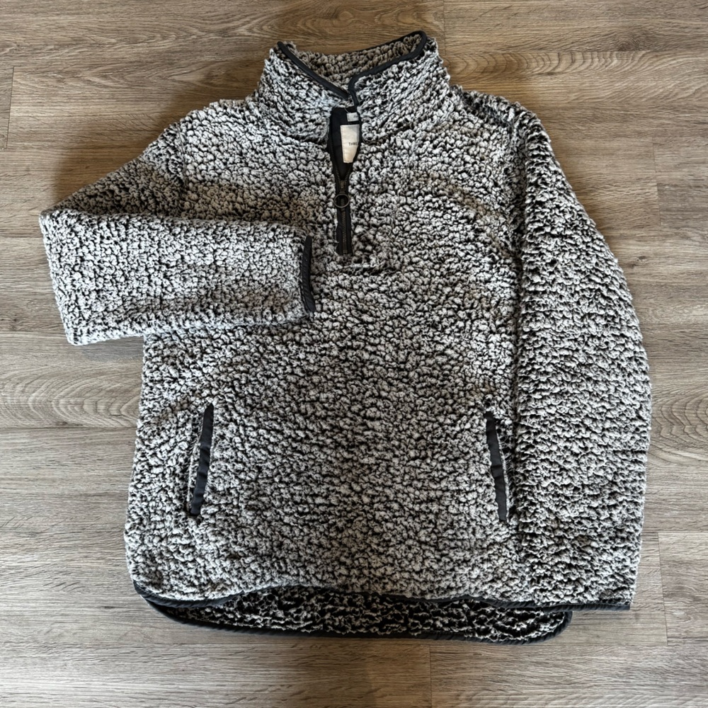 Thread & Supply Fleece Pullover Size Medium